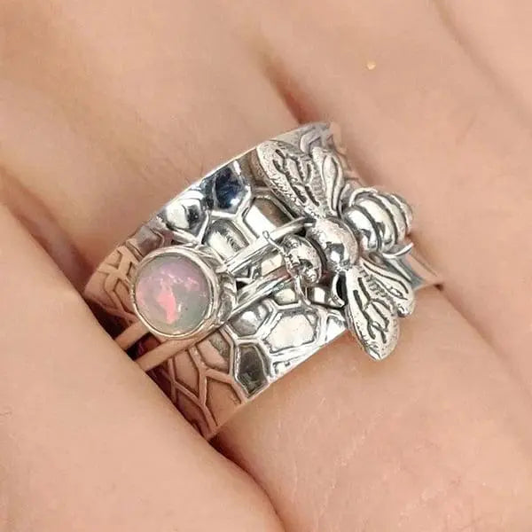 Meditation rotating ring with bee gemstone