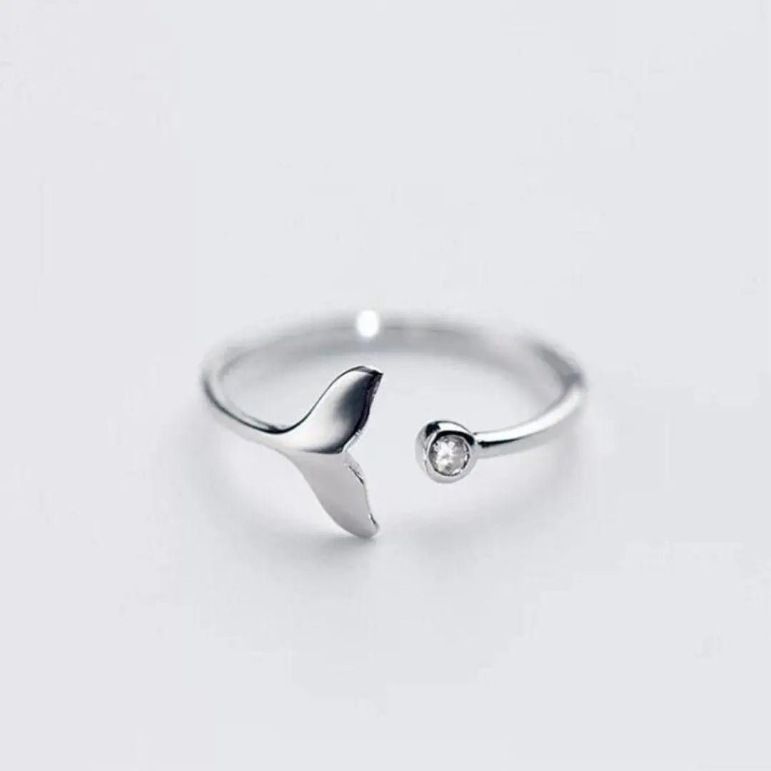 Ring with dolphin tail in sterling silver and adjustable zircons