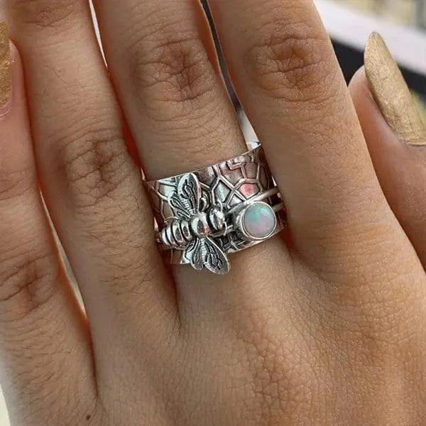 Meditation rotating ring with bee gemstone