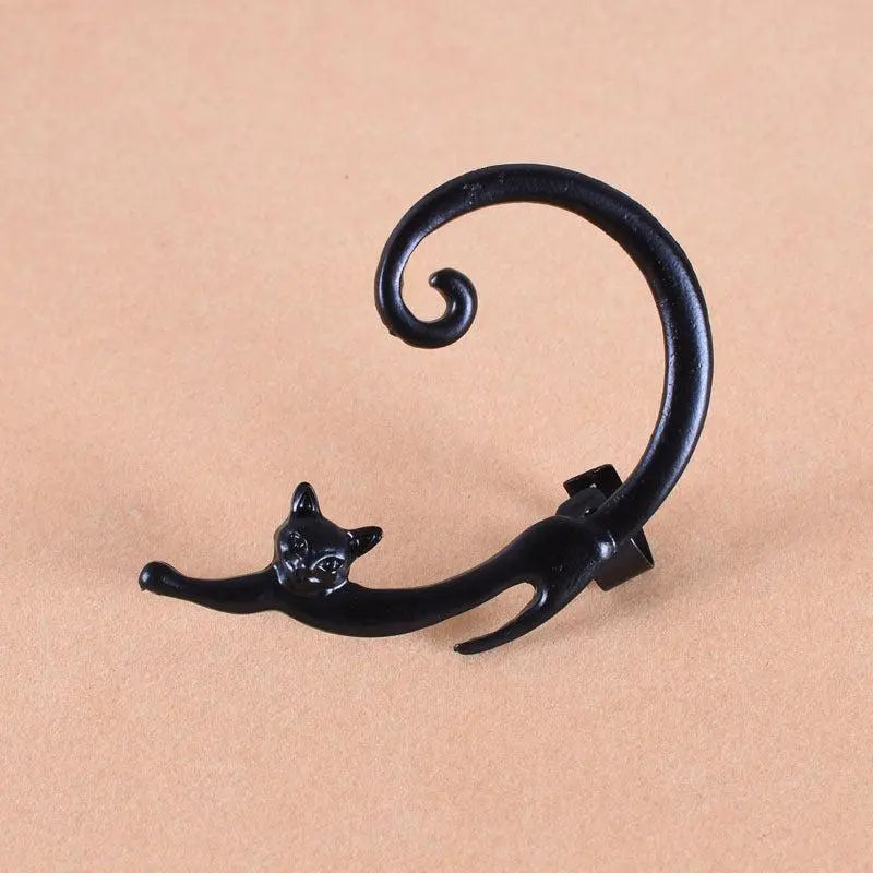 Silver luxury cat earring