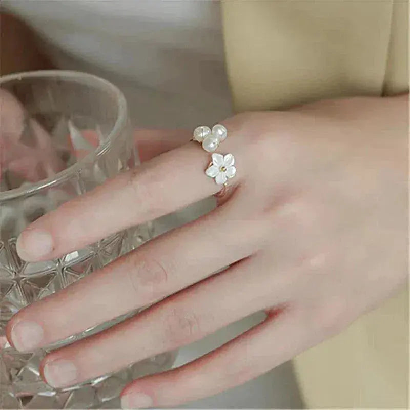 Adjustable gold pearl flower ring