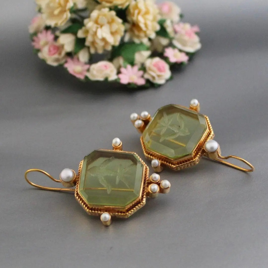 Green earrings with pearls in vintage style