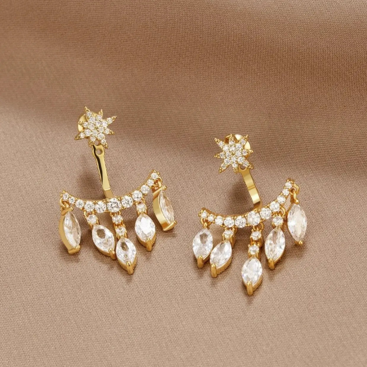 Crystal earrings in gold color
