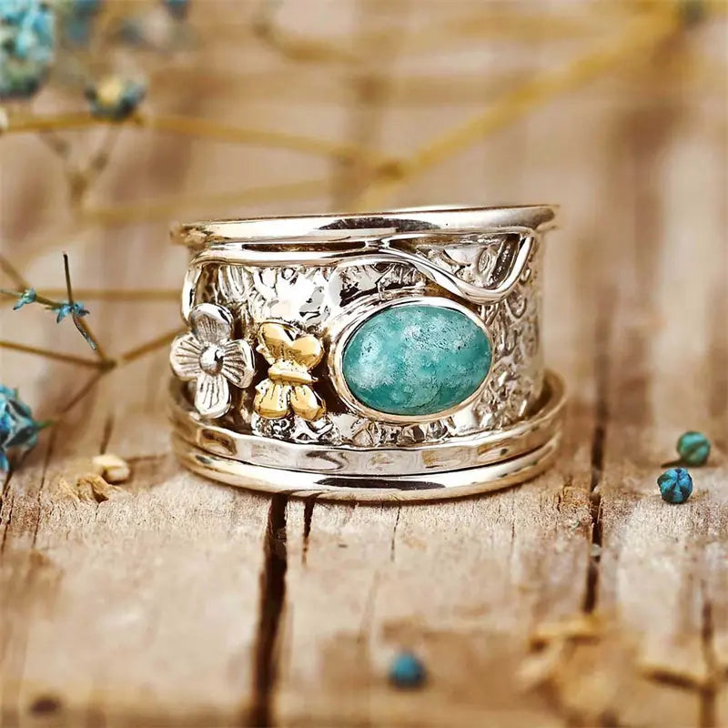 Vintage style opal ring