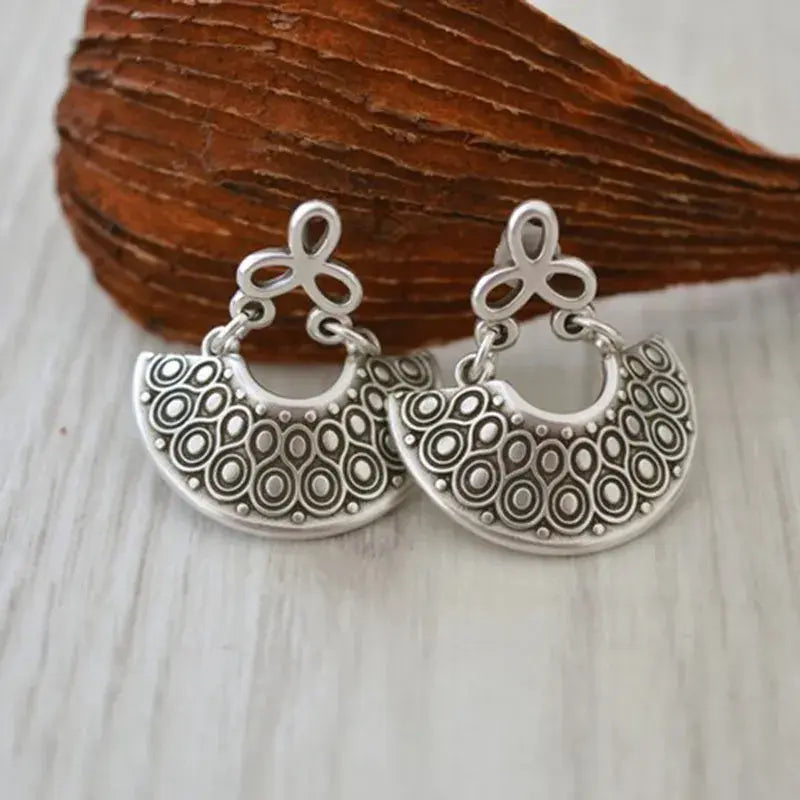 Medium silver earrings with vintage style mandala
