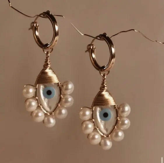 Nazar pearl earrings in vintage style