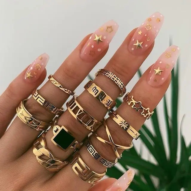 Unique premium packaging containing 8 to 12 rings