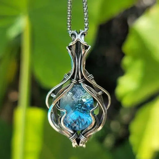 Blue vintage necklace in silver
