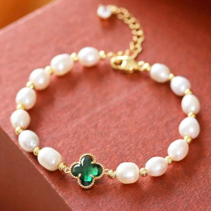 Emerald clover bead bracelet