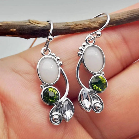 Earrings with crystals and moonstone