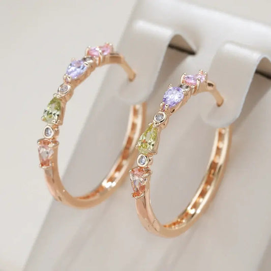Elegant earrings with zirconium dioxide