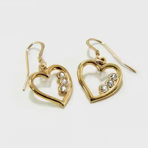 Gold heart earrings in vintage style