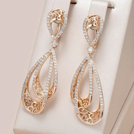 Elegant gold-plated earrings