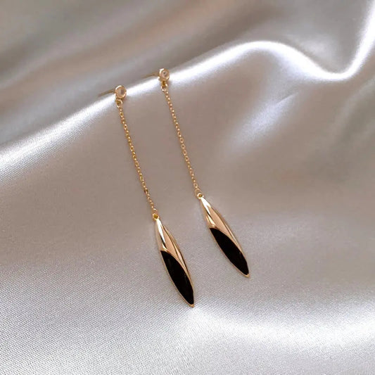 Gold dark earrings
