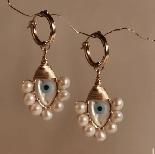 Nazar pearl earrings in vintage style
